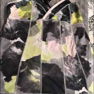 Lululemon top